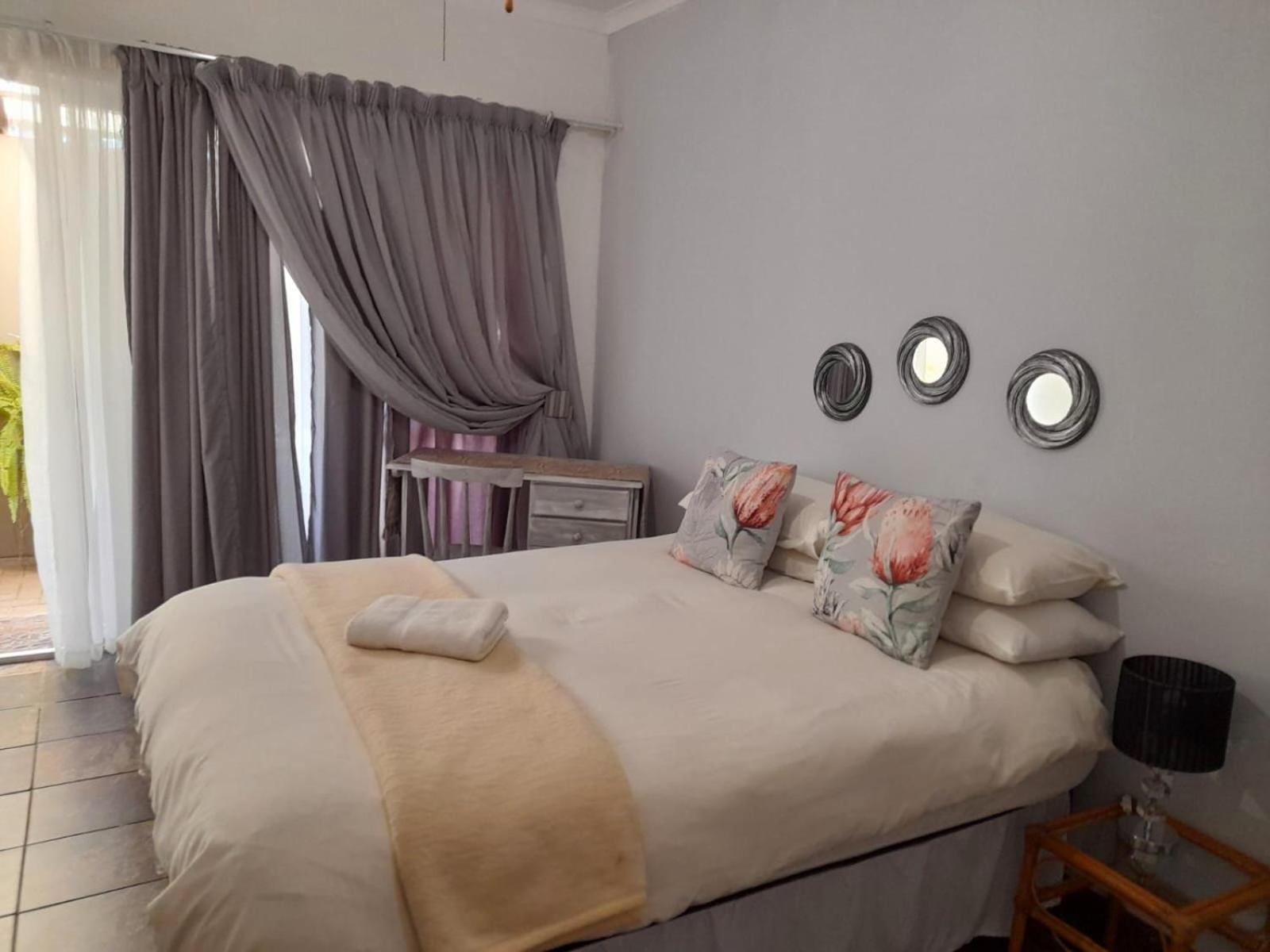 Ukarimu Guest House Klerksdorp Rum bild